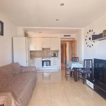 Rene Go2llolet Apartment