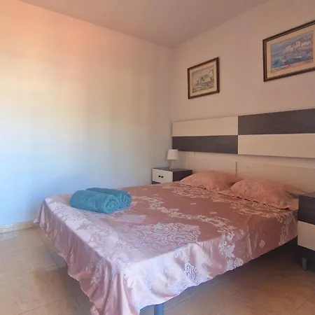 Rene Go2llolet Apartman Lloret de Mar